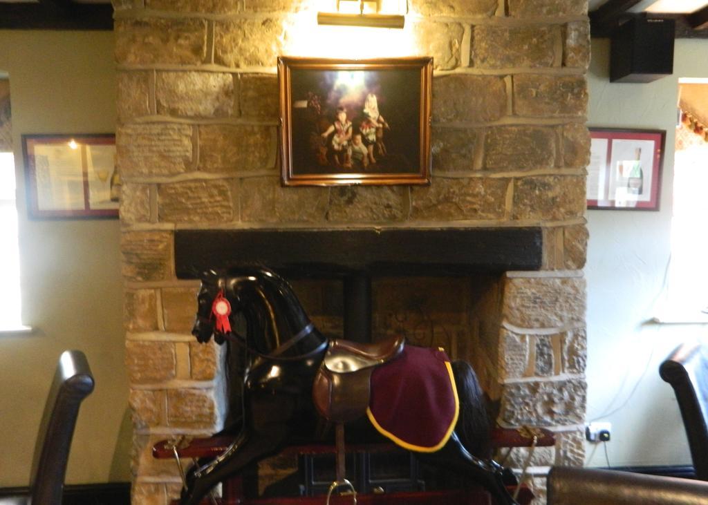 The Black Horse Inn Брайтхаус Экстерьер фото